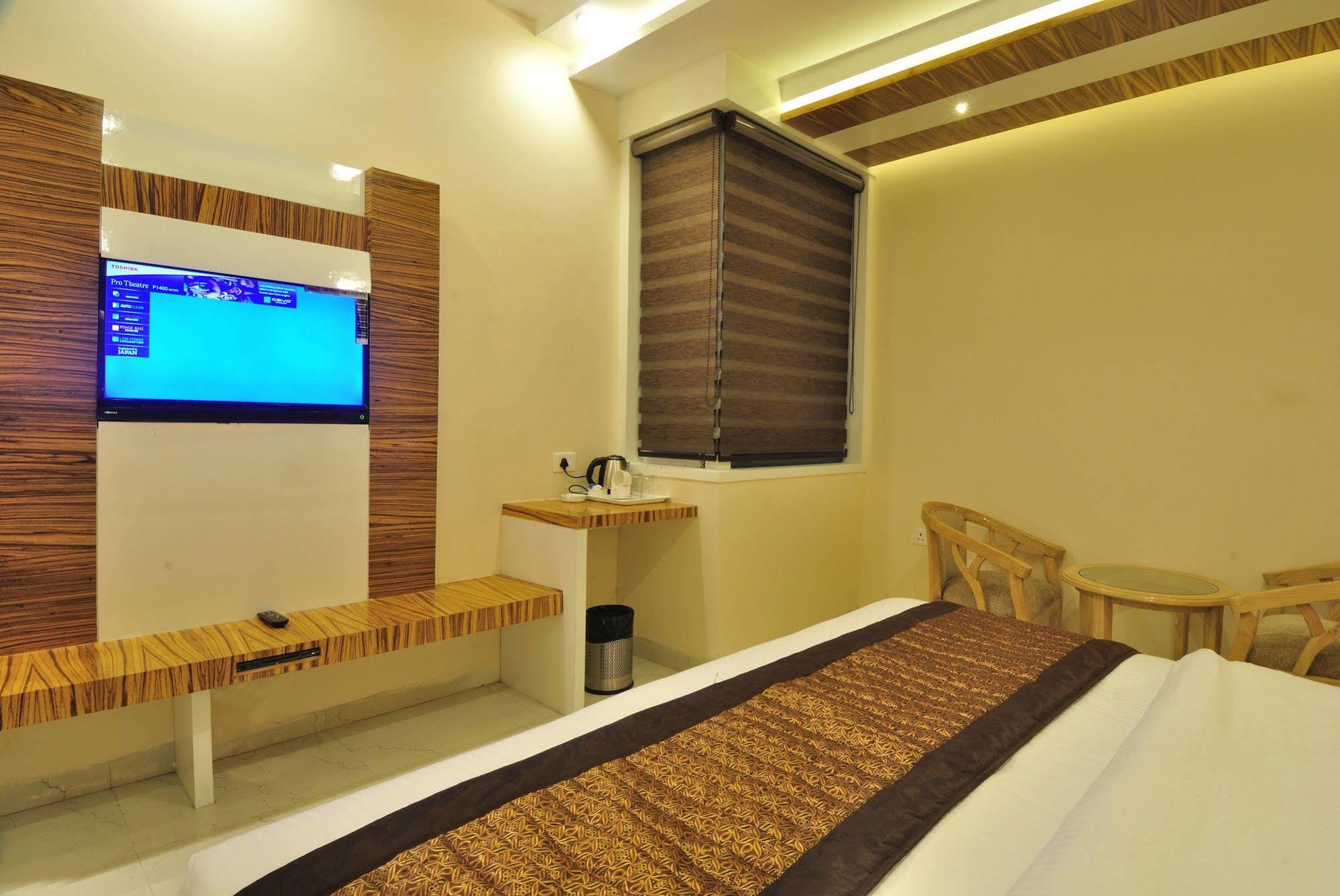 Aman Continental - 2Mins From Railway Station And 5 Mins From Metro Hotel New Delhi Luaran gambar